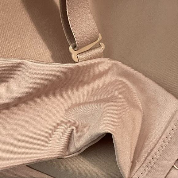 Hanes Womens Bra Size 2XL Comfortflex Fit Dreamwire T Shirt MHG563 Beige/Tan - Picture 5 of 9